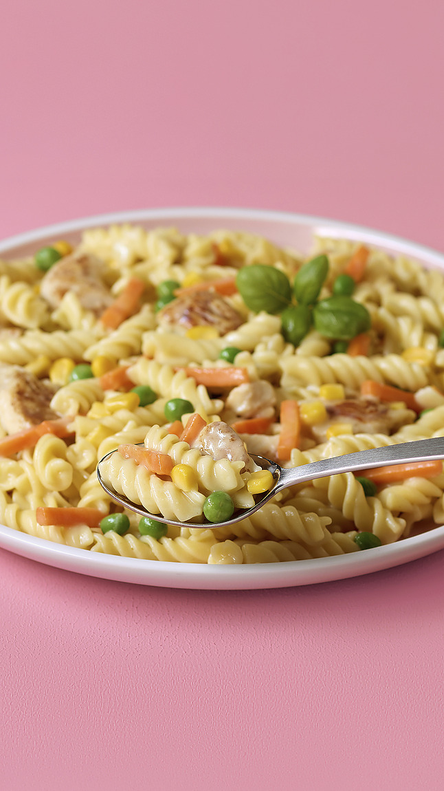 Nudel-Huehnchenpfanne_detail_35055 Nudel-Huehnchenpfanne_detail_35055