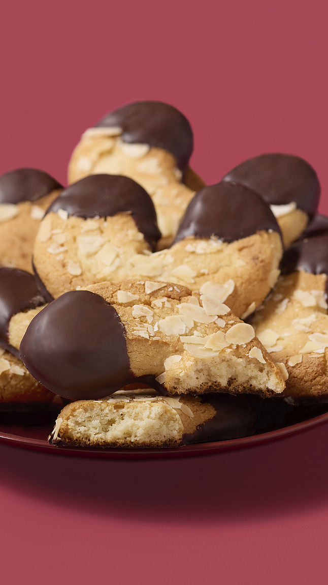 Premium_Mandelhoernchen_detail_70040 Premium_Mandelhoernchen_detail_70040