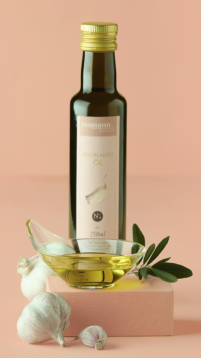 Knoblauch_OEl_detail_70103 Knoblauch_OEl_detail_70103